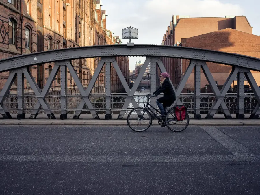 Street Photography Moment in Hamburg